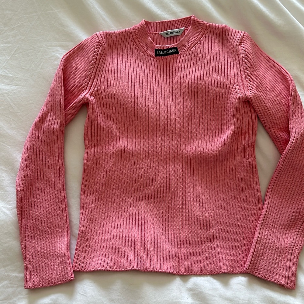 Balenciaga sweater in pink size small